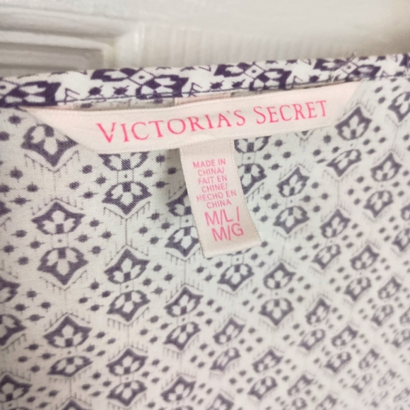 Victoria's Secret Cover-Up/Kimono Size M/L - Picture 8 of 9